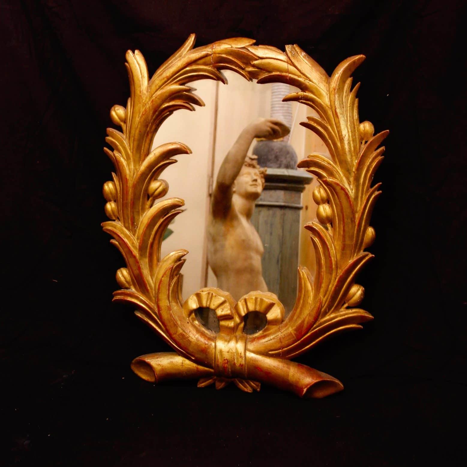 Miroir néoclassique en bois doré, XIXe siècle