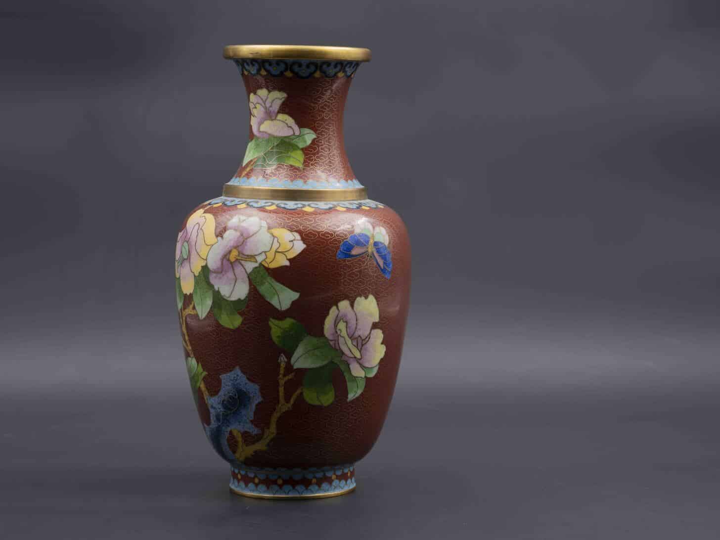 Vase chinois en émail cloisonné, début XXe siècle